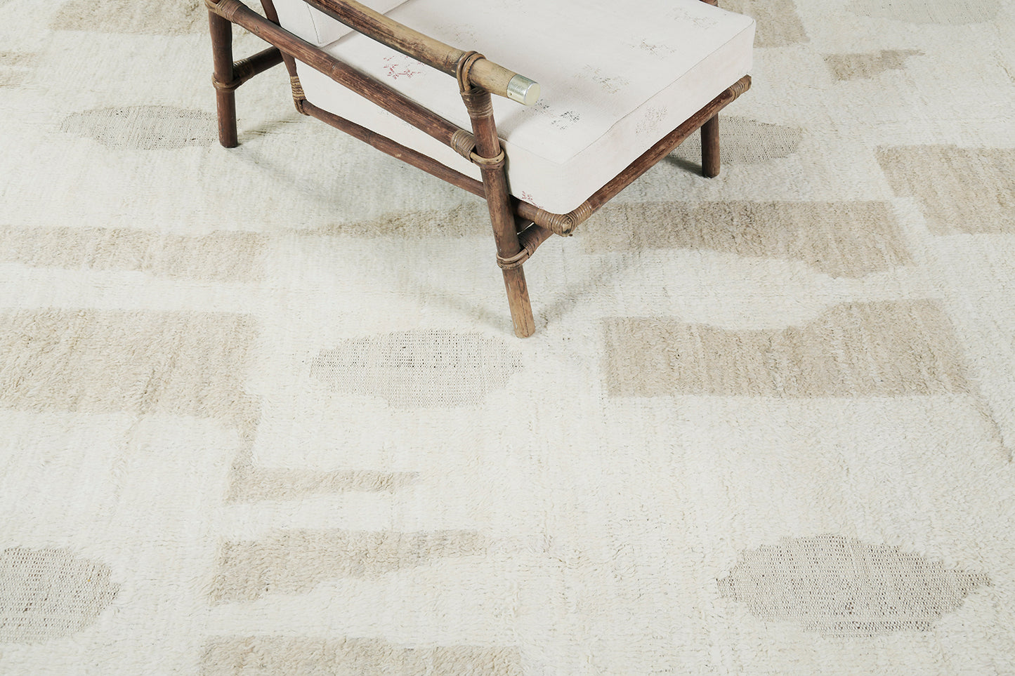 Modern Rug Image 3061 Fengfeng, Haute Bohemian