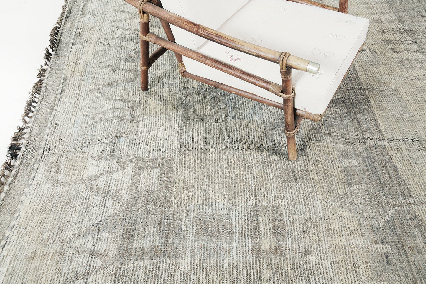 Modern Rug Image 6370 Lunja, Atlas Collection, Seasons