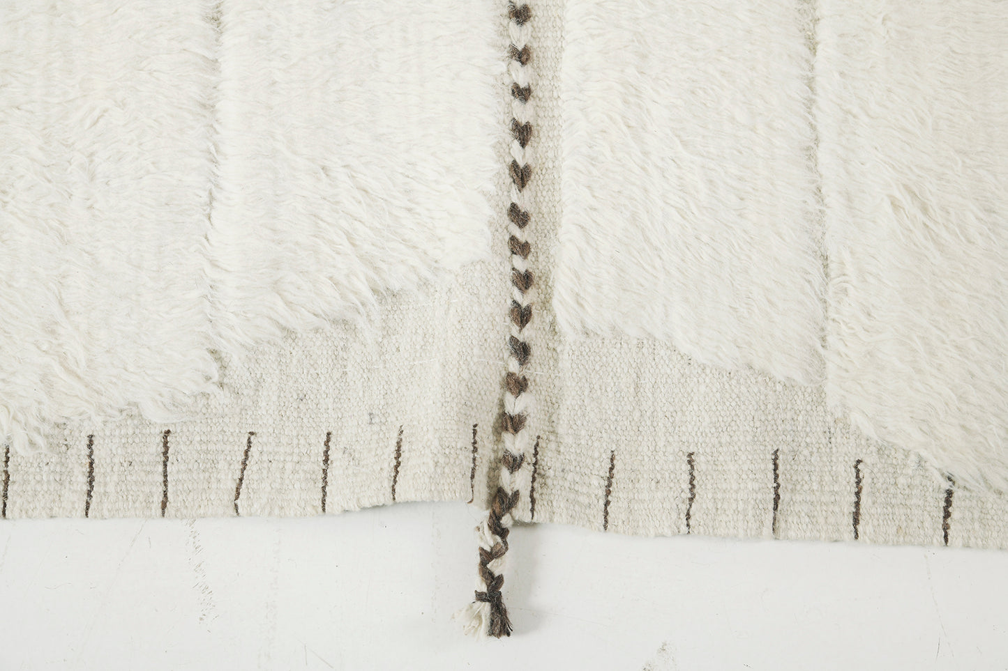 Modern Rug Image 228 Abrolhos, Haute Bohemian