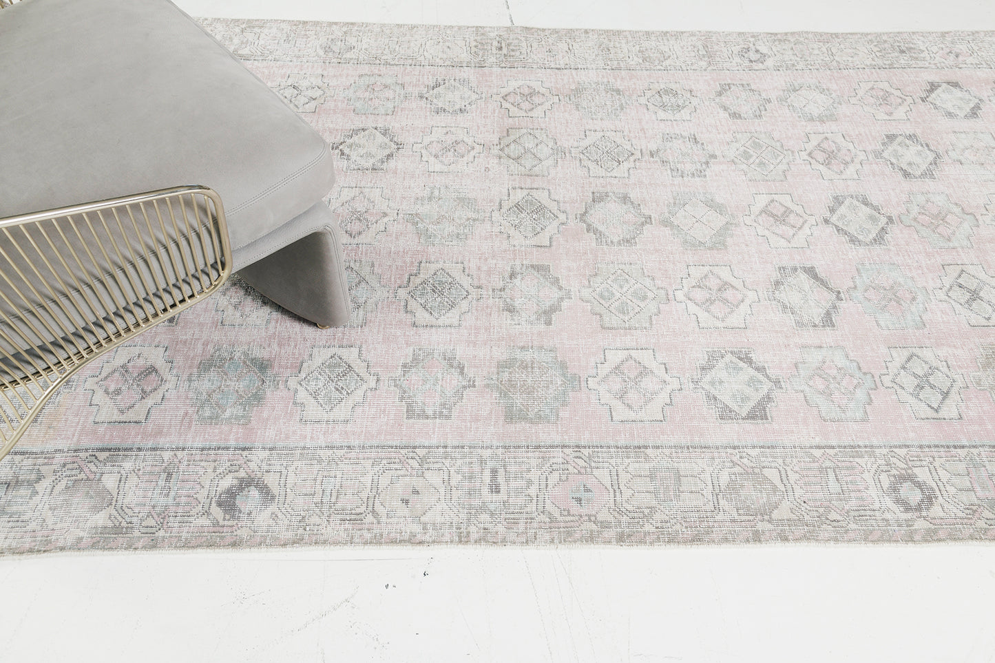 Persian Rug 3249 Vintage Persian Bakhtiari 29952