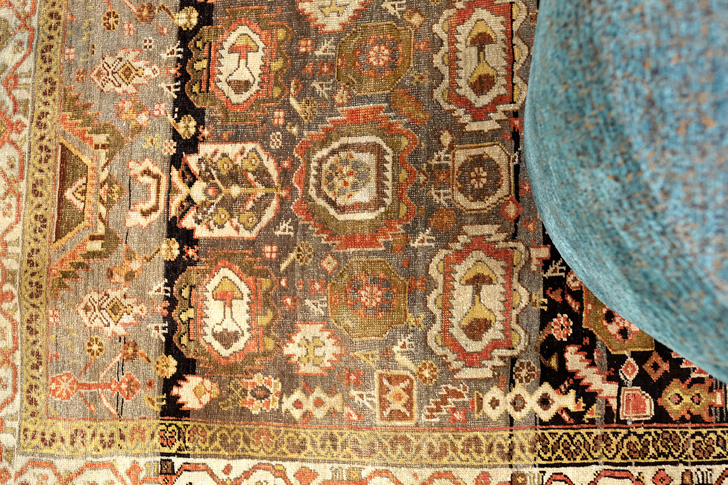 Antique Persian Bidjar 30024