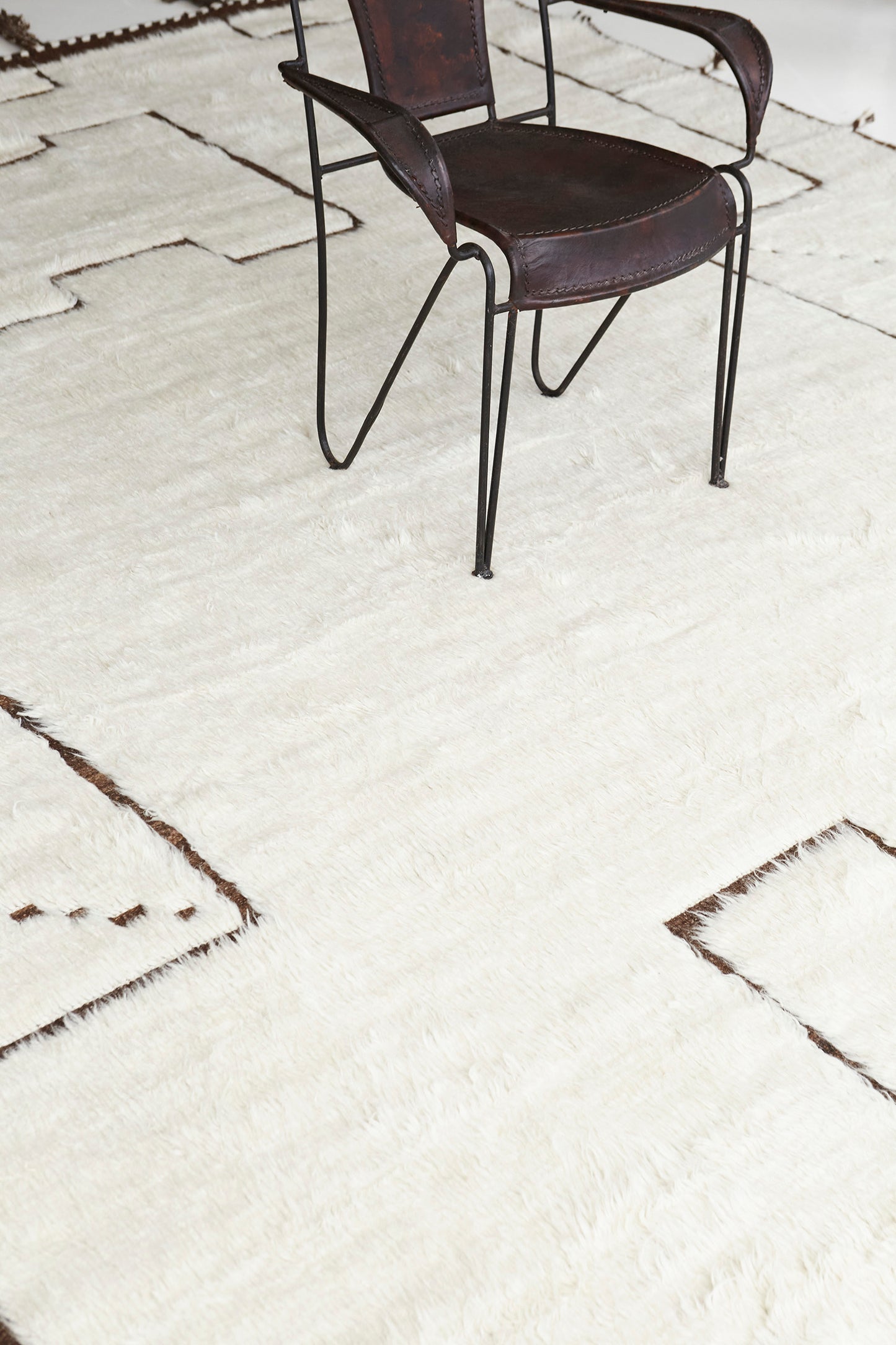 Modern Rug Image 9961 Sharqi, Haute Bohemian