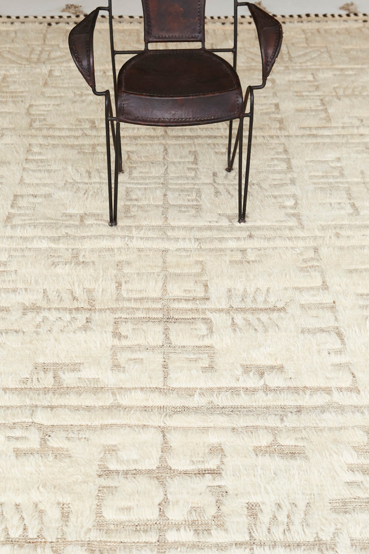 Modern Rug Image 2023 Blomstra, Kust Collection