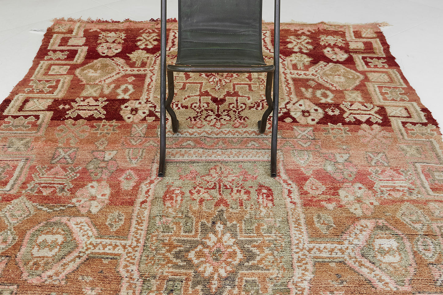 Modern Rug Image 12913 Vintage Moroccan Beni M'Guild Tribe Rug
