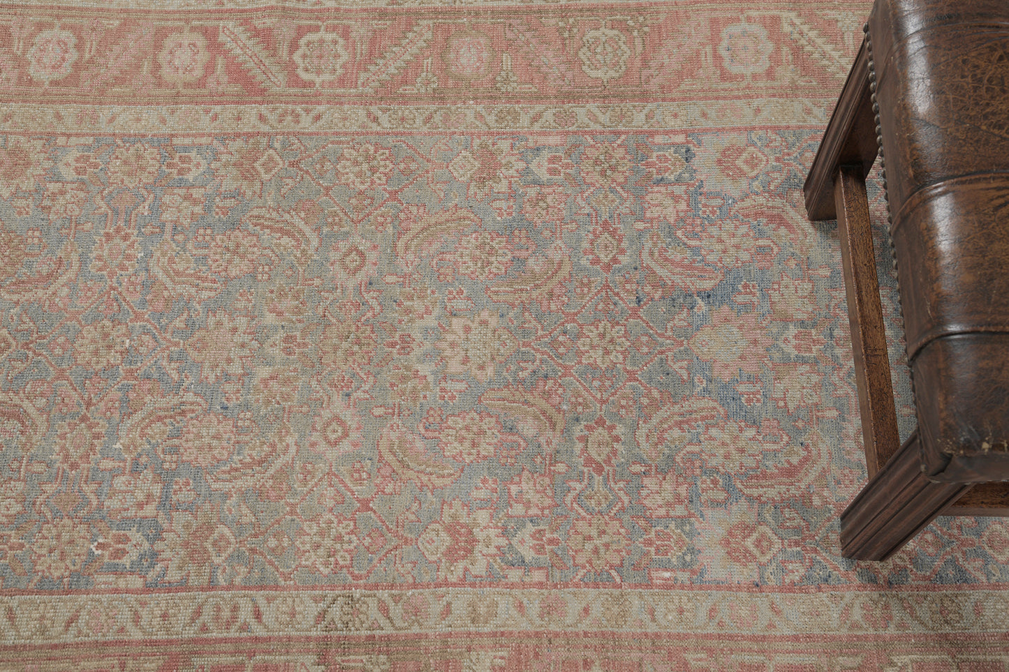 Persian Rug 134 Antique Persian Bakhsyayesh 30154