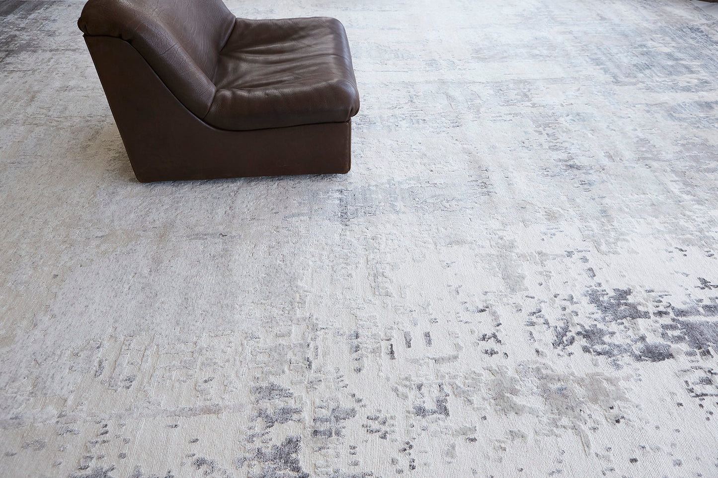 Zushani, Elan Collection