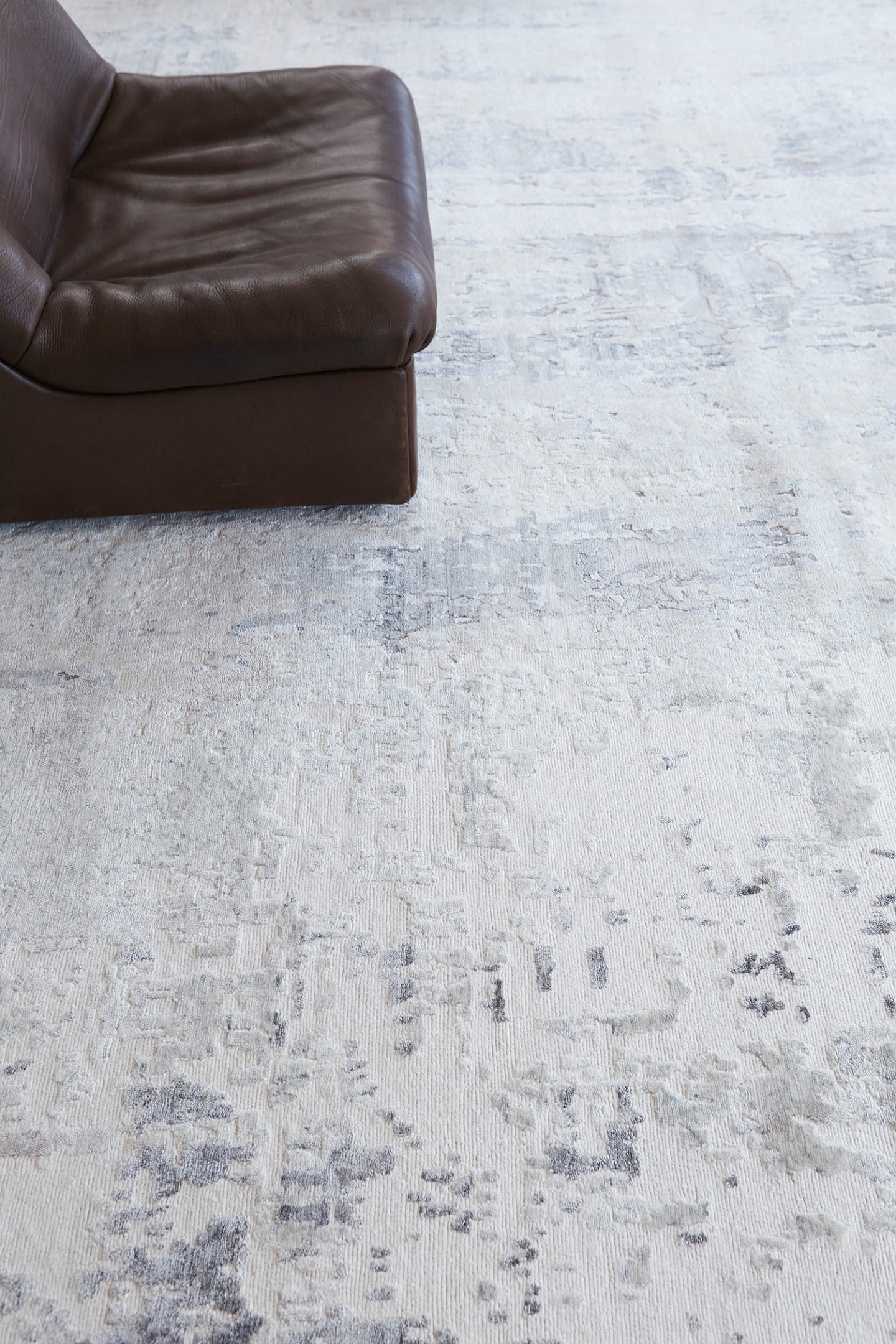 Zushani, Elan Collection