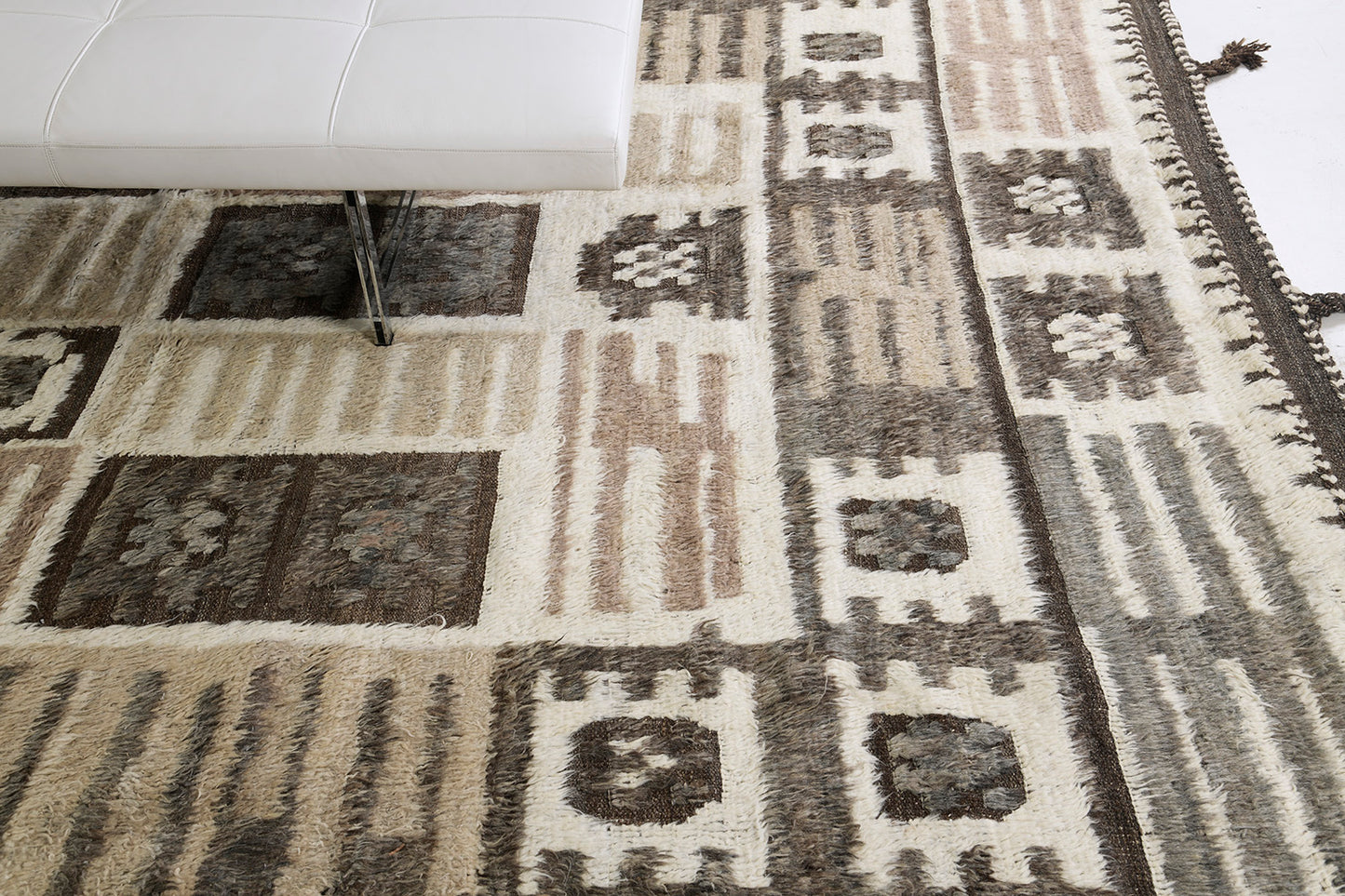 Modern Rug Image 4944 Haki, Kust Collection