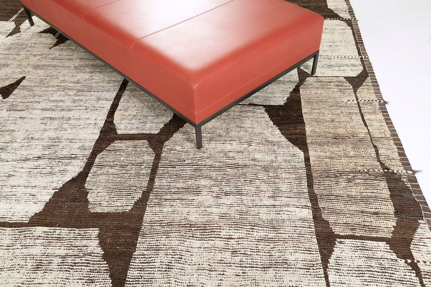 Modern Rug Image 559 Amapola, Atlas Collection, Seasons