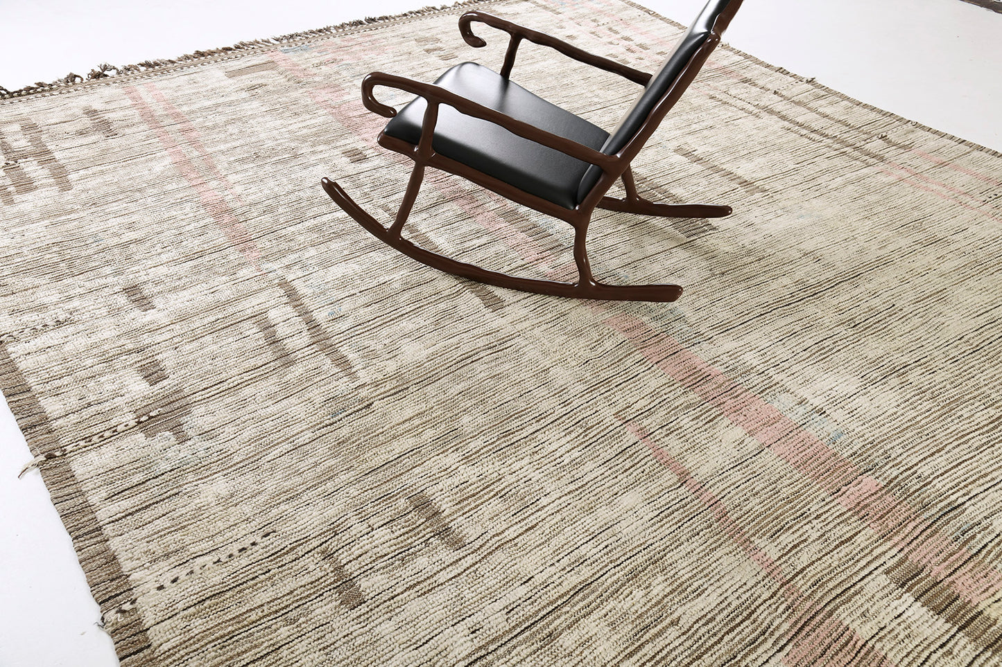 Modern Rug Image 8509 Nakhla, Atlas Collection, Seasons