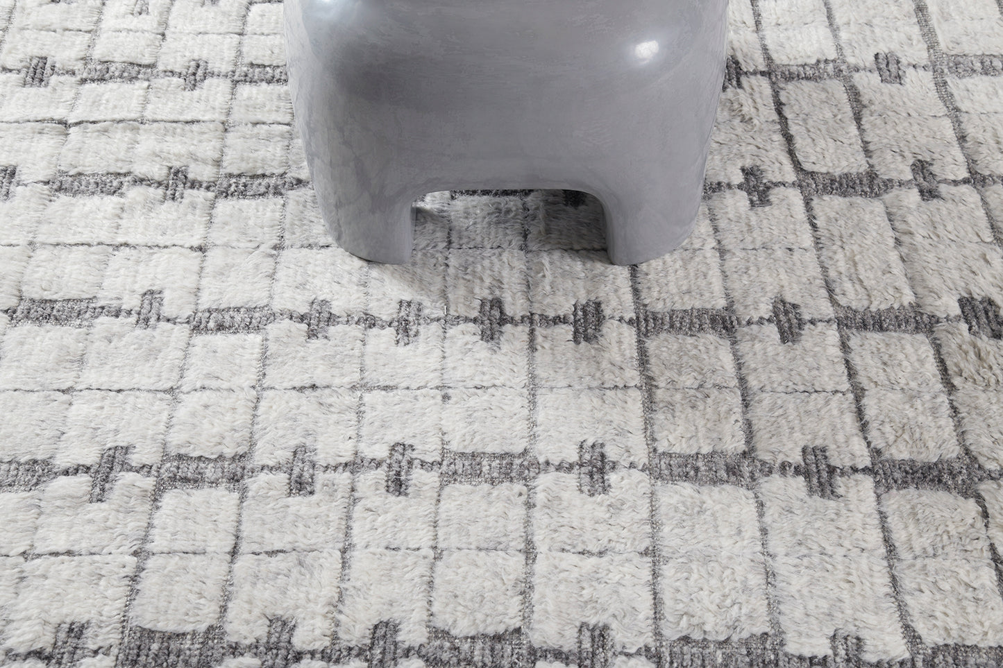 Modern Rug Image 5227 Ibis, Sandpiper Collection