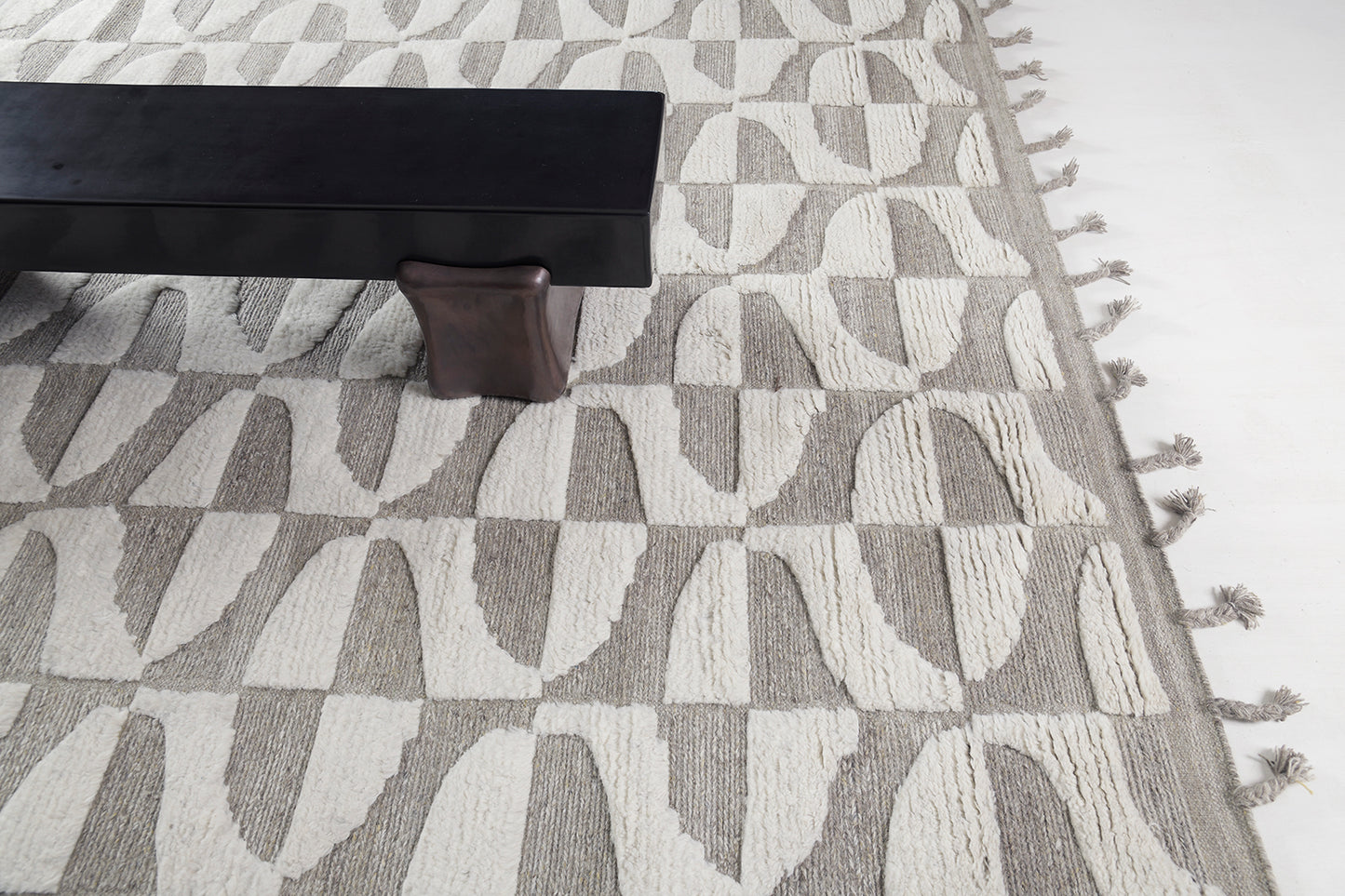 Modern Rug Image 2928 Egret, Sandpiper Collection