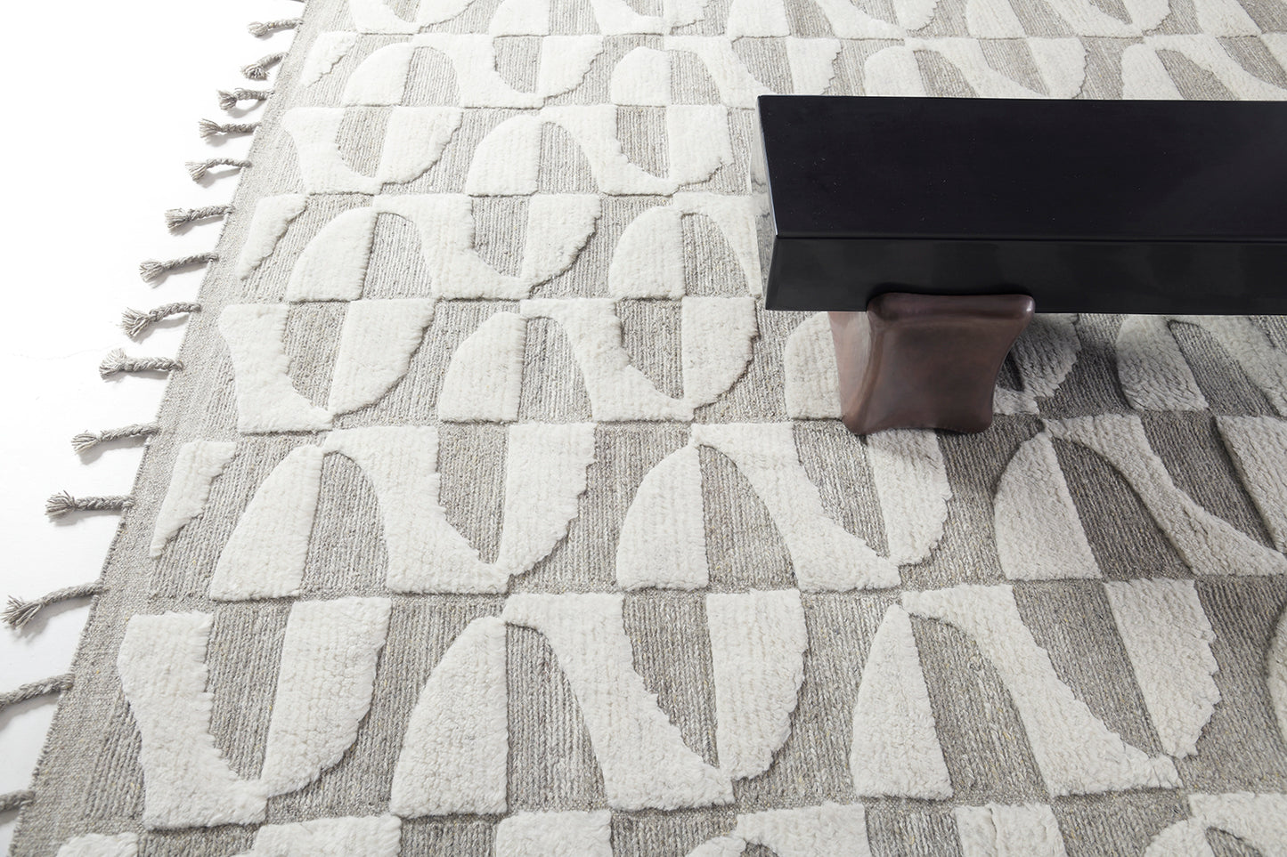Modern Rug Image 2929 Egret, Sandpiper Collection