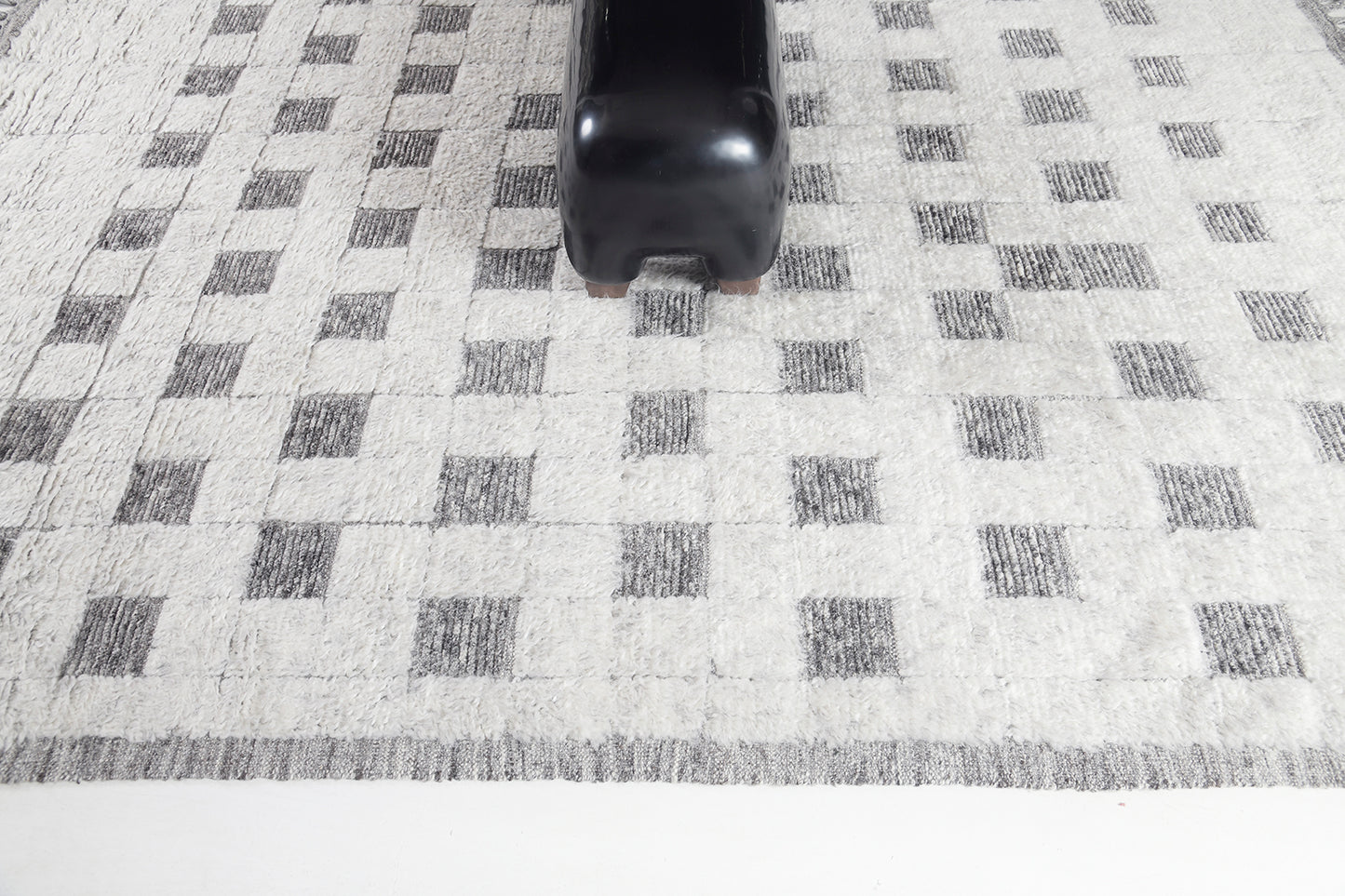 Modern Rug Image 5095 Heron, Sandpiper Collection