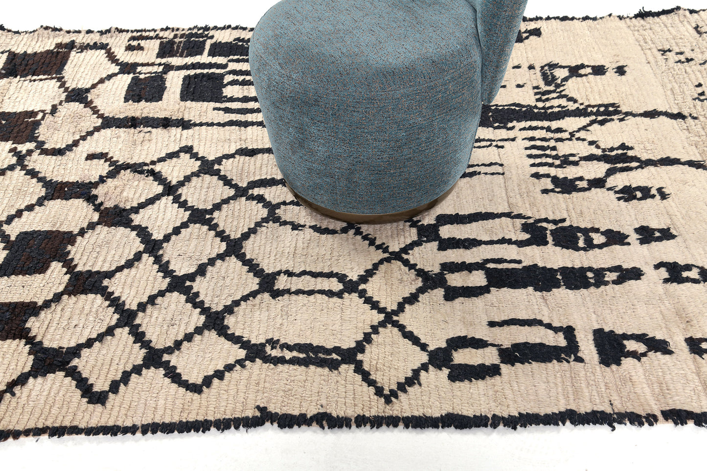 Modern Rug Image 12646 Vintage Moroccan Azilal Tribe Rug