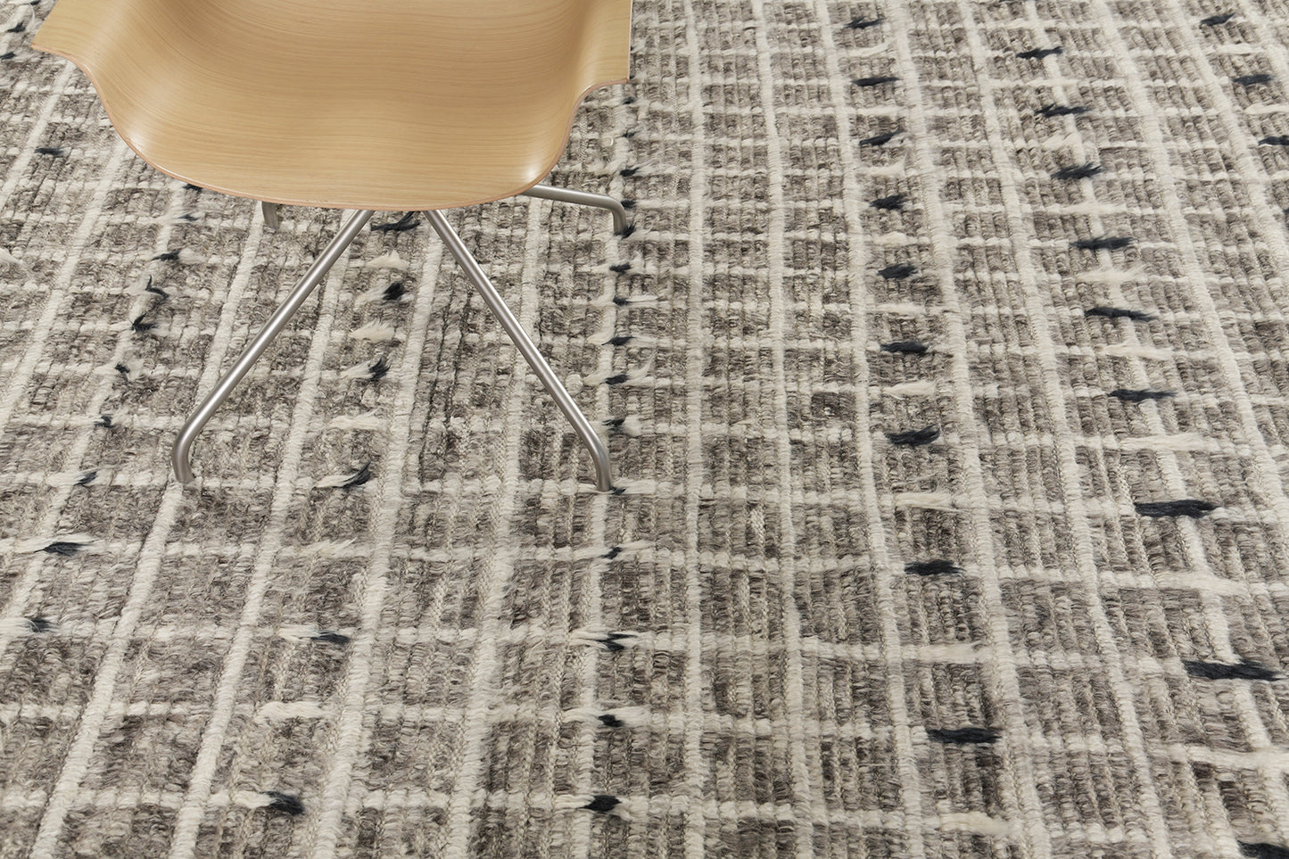 Modern Rug Image 820 Amihan, Sahara Collection 30418