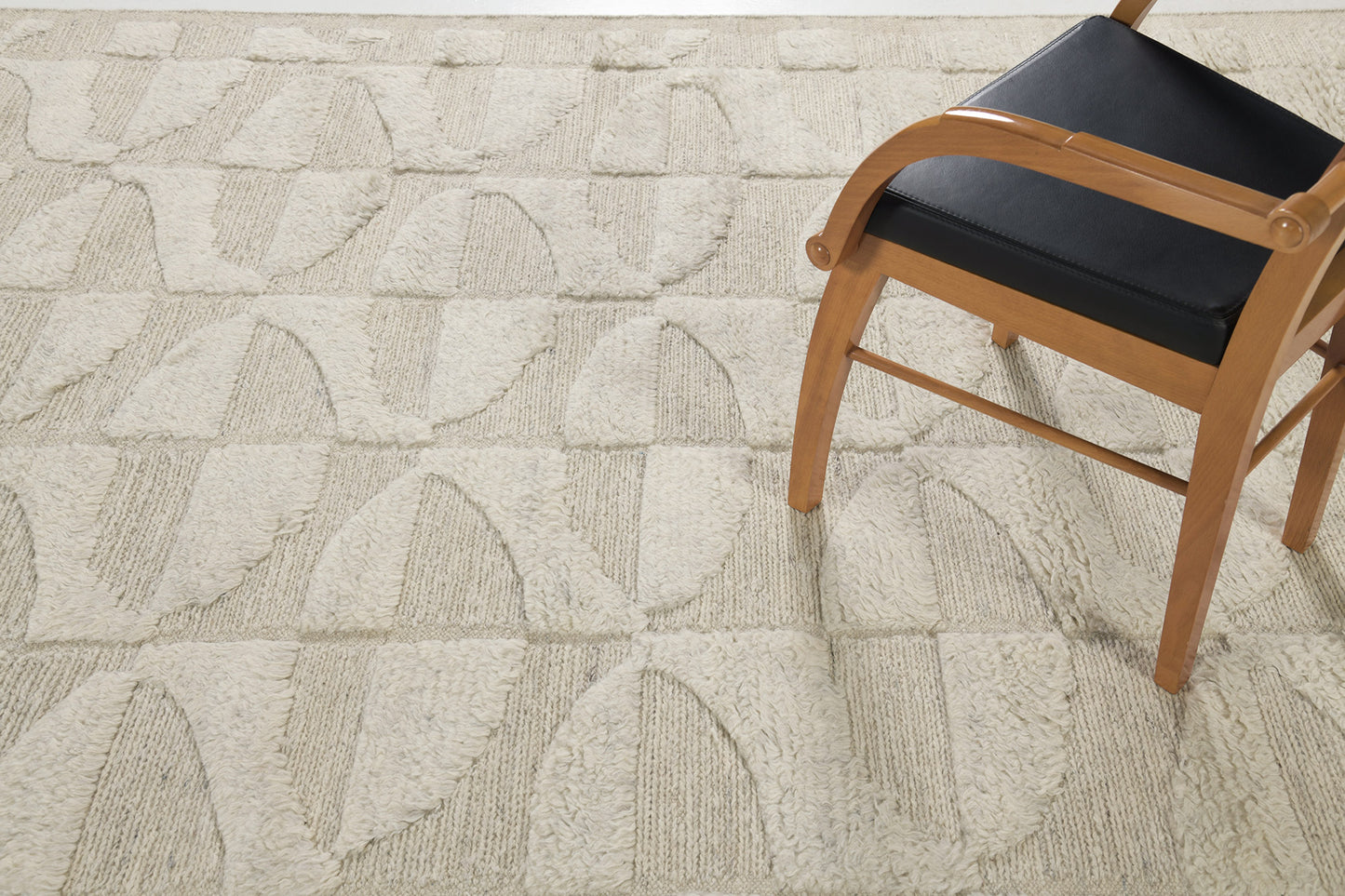 Modern Rug Image 2941 Egret, Sandpiper Collection