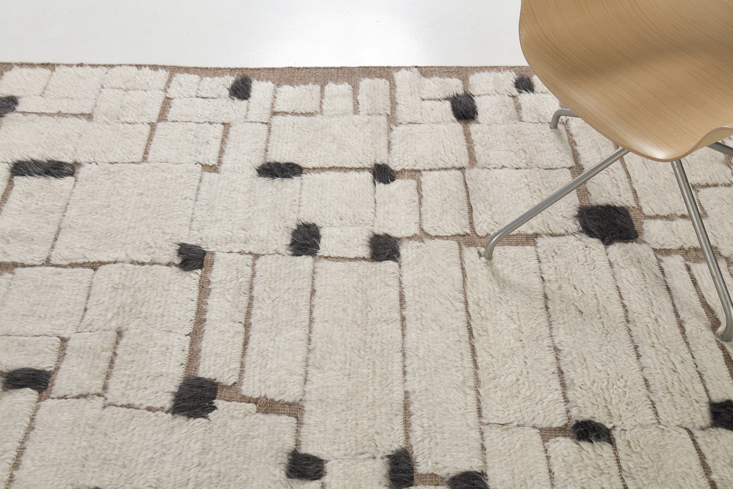 Modern Rug Image 1214 Avocet, Sandpiper Collection