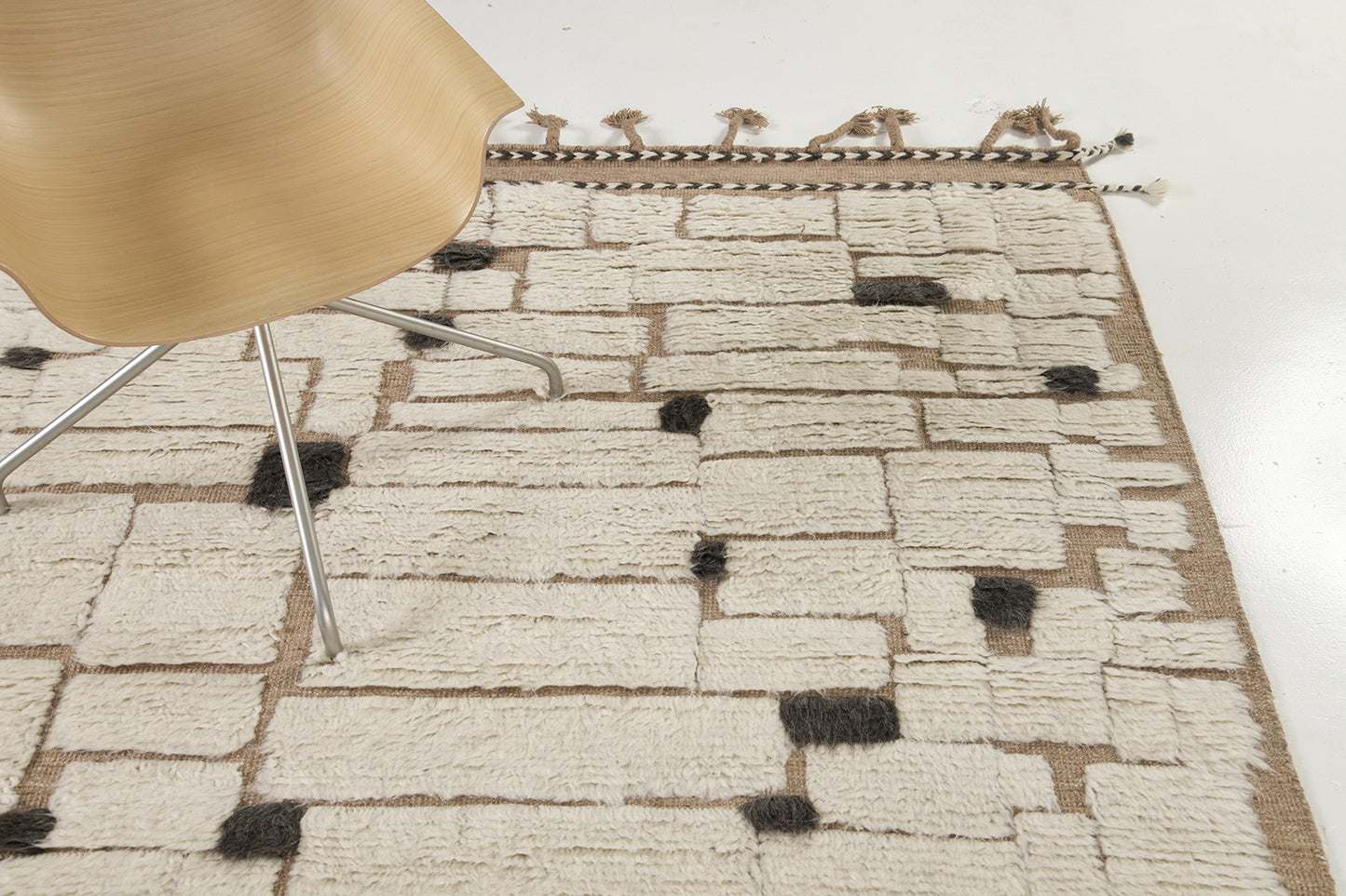 Modern Rug Image 1216 Avocet, Sandpiper Collection