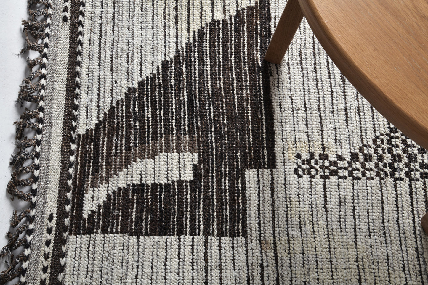 Modern Rug Image 5791 Kaouki, Atlas Collection, Seasons