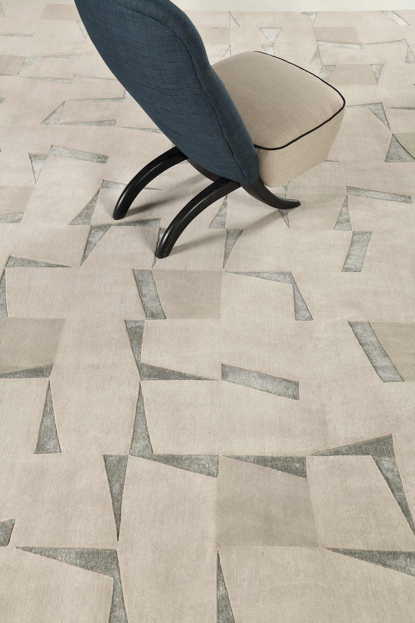 Modern Rug Image 4525 Fugue, Design Rhymes