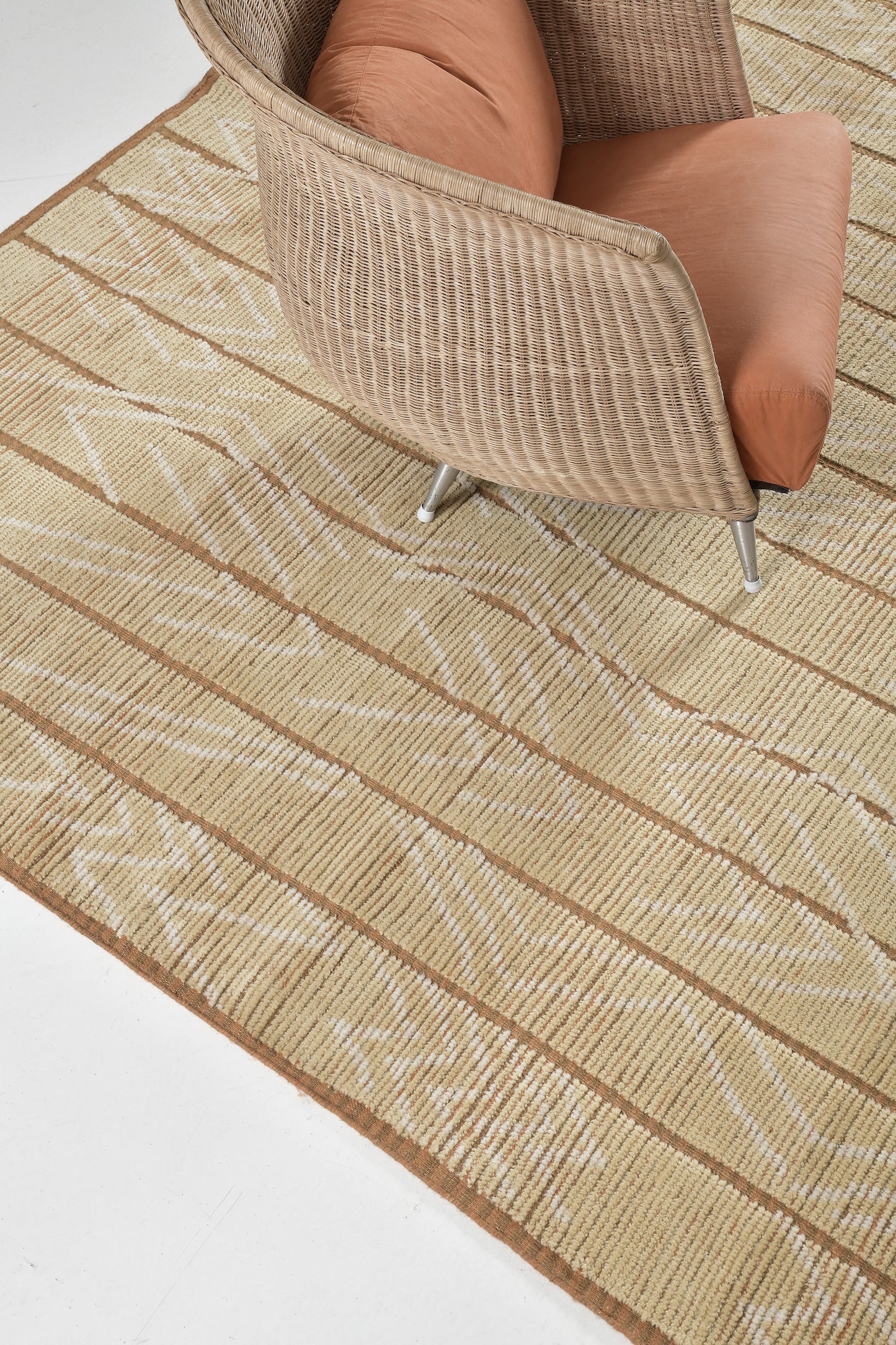 Modern Rug Image 8367 Mourvedre, Estancia Collection