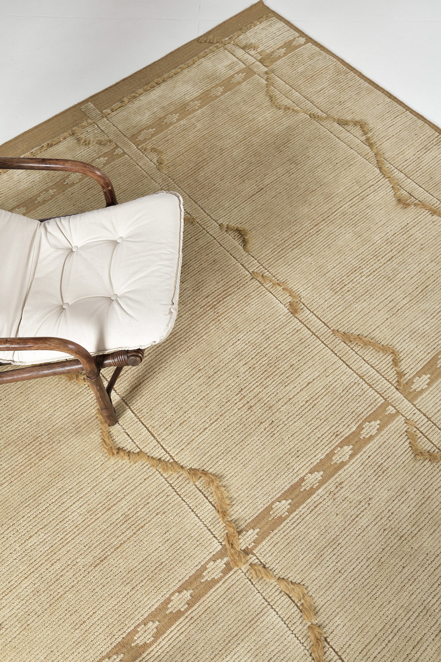 Modern Rug Image 12299 Verdot, Estancia Collection