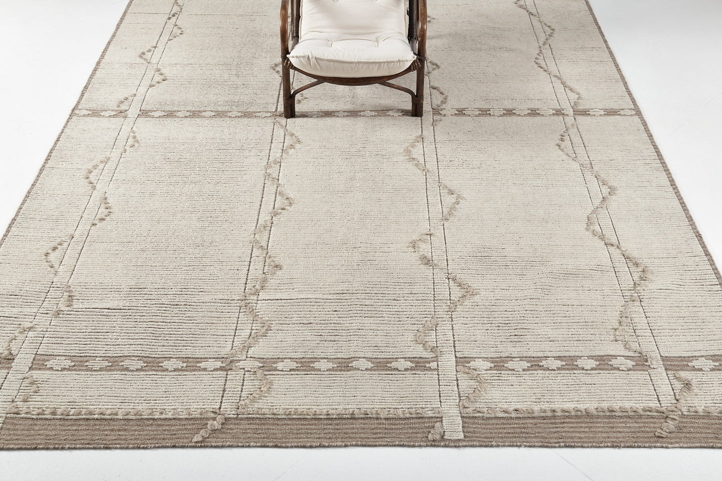 Modern Rug Image 12302 Verdot, Estancia Collection