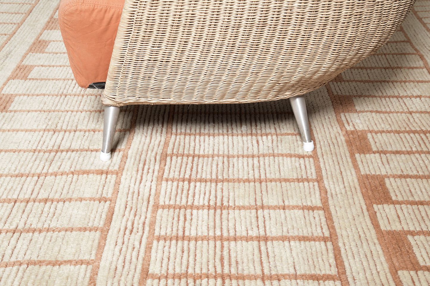 Modern Rug Image 8855 Nebbiolo, Estancia Collection
