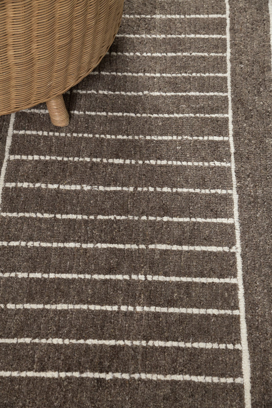 Modern Rug Image 8849 Nebbiolo, Estancia Collection