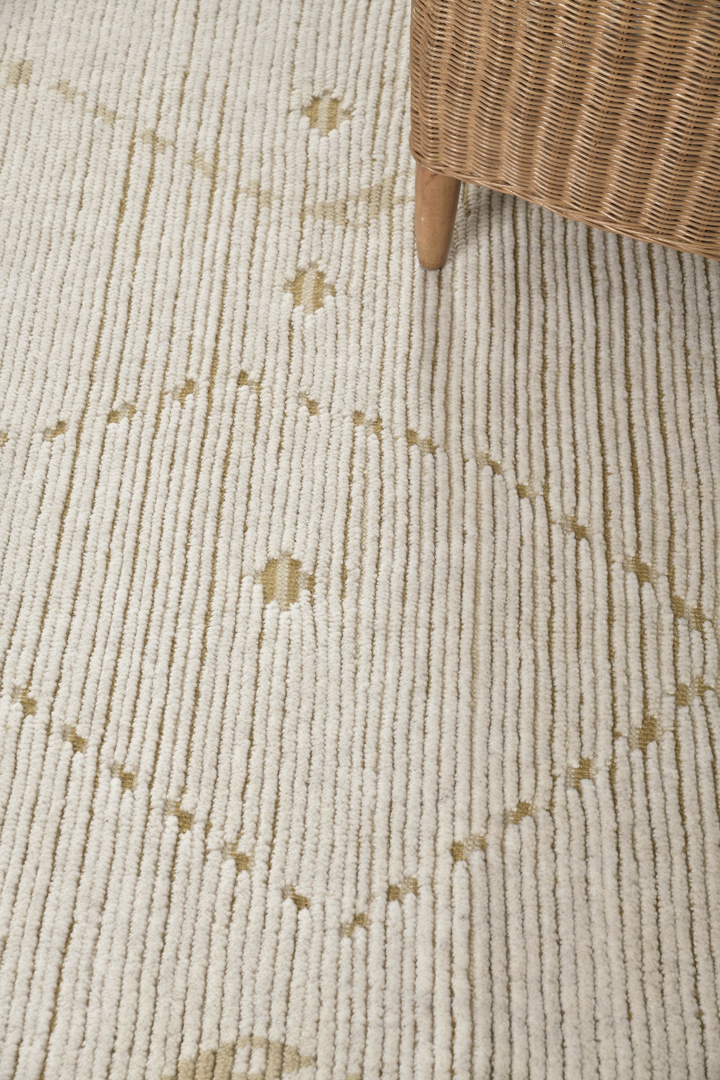 Modern Rug Image 518 Albarino, Estancia Collection