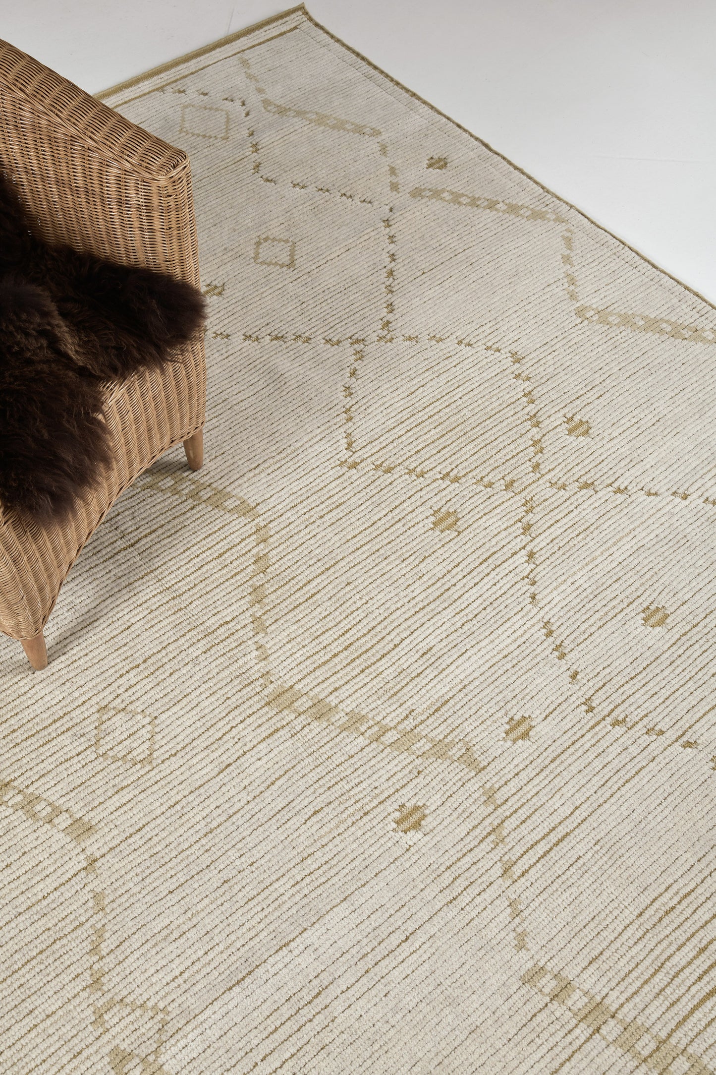 Modern Rug Image 519 Albarino, Estancia Collection