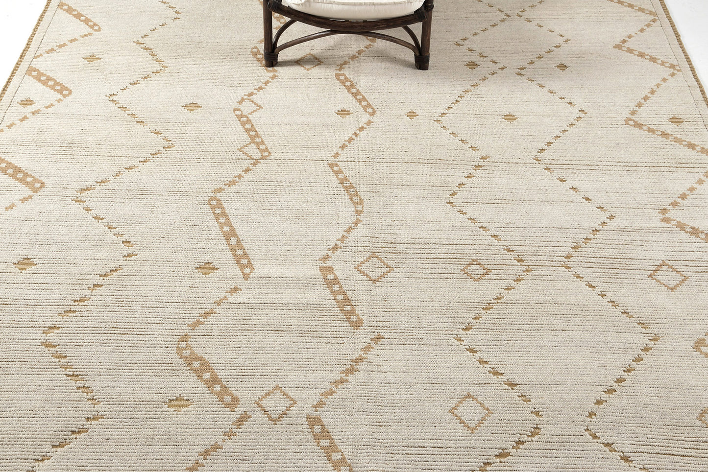 Modern Rug Image 502 Albarino, Estancia Collection