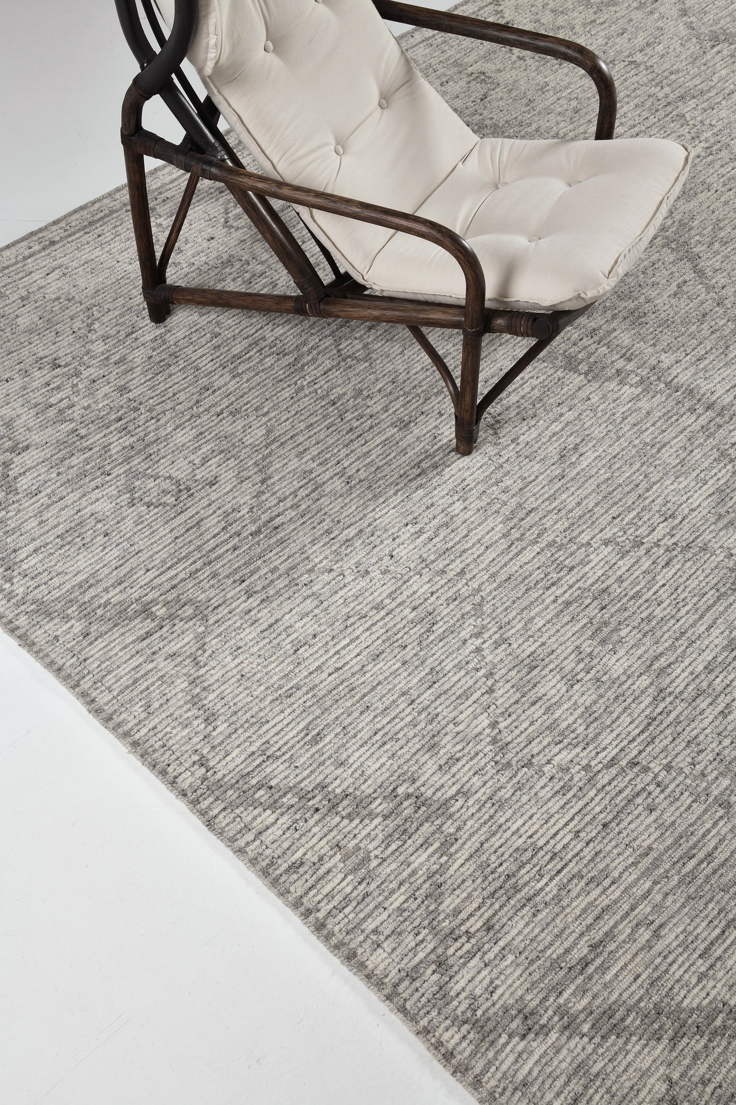 Modern Rug Image 505 Albarino, Estancia Collection