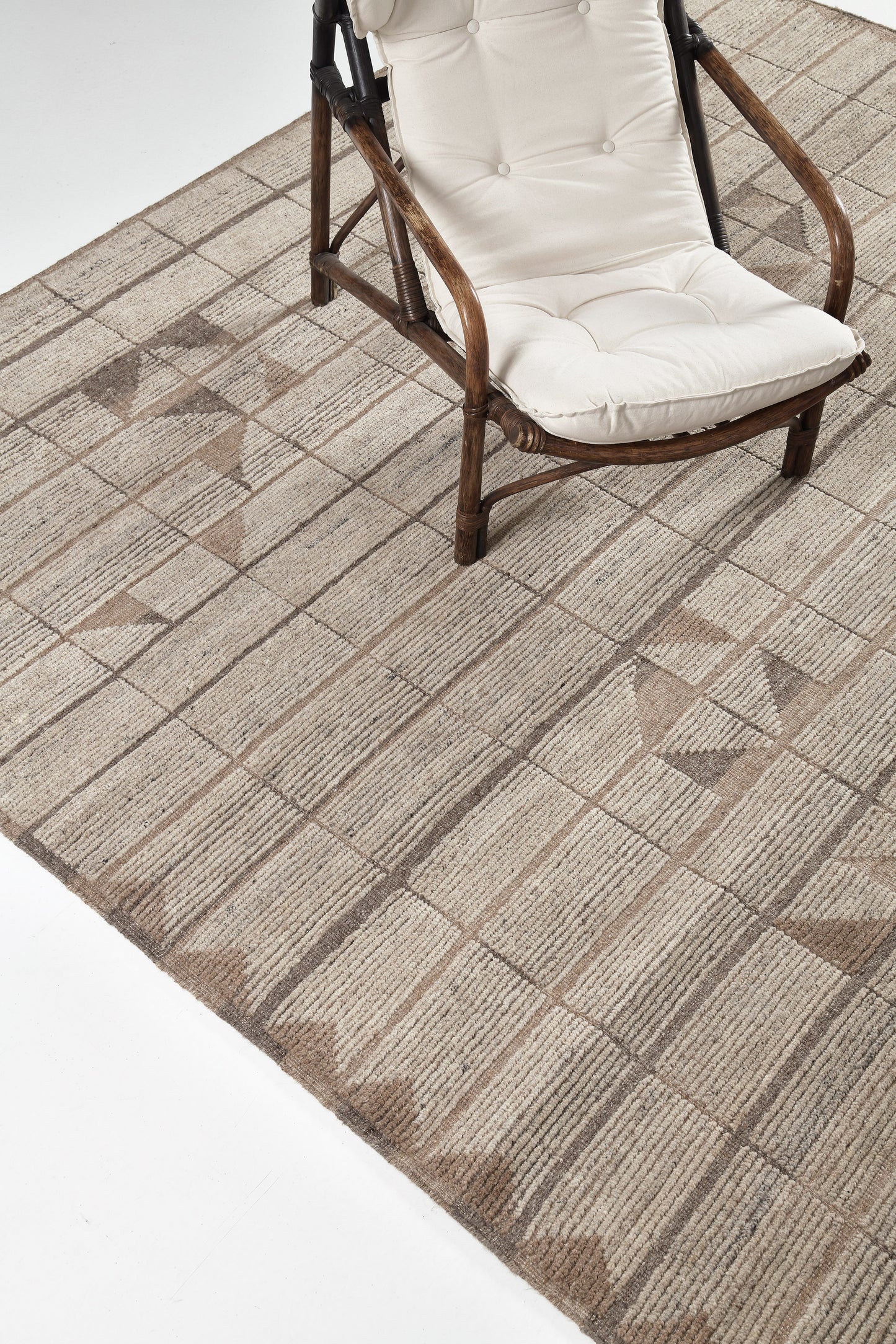 Modern Rug Image 2086 Bouchet, Estancia Collection