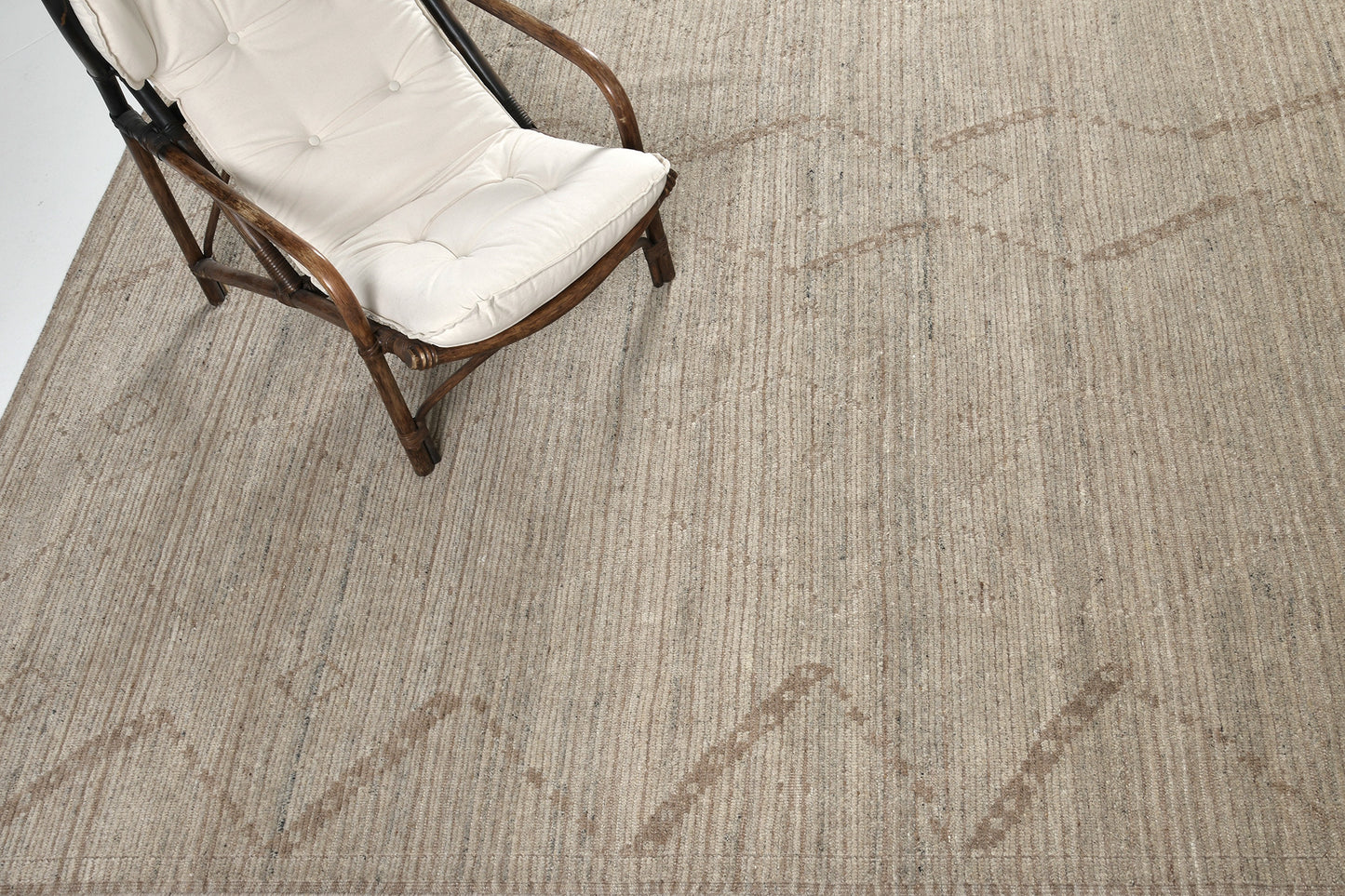 Modern Rug Image 509 Albarino, Estancia Collection
