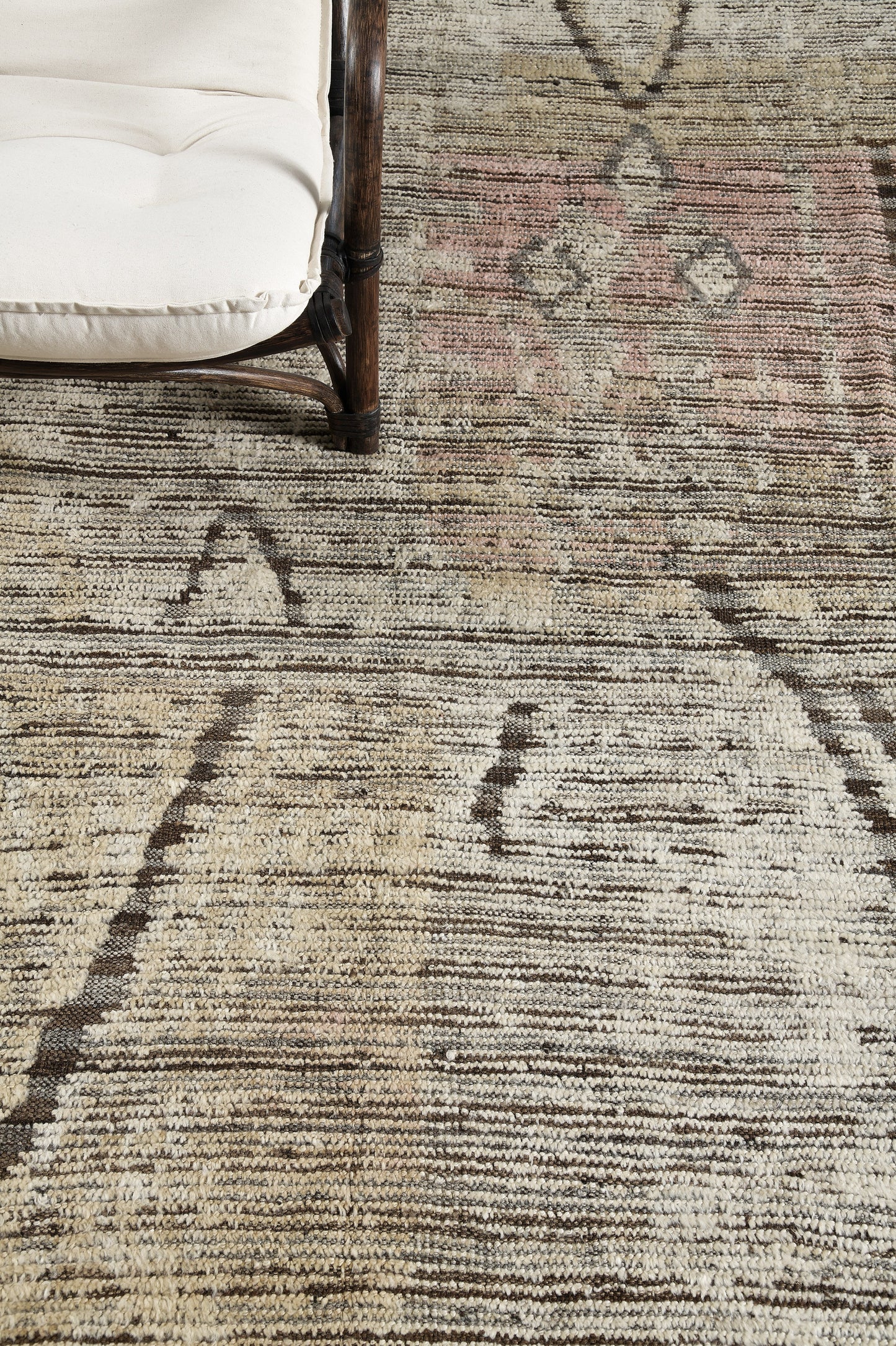 Modern Rug Image 9634 Rikasa, Atlas Collection, Seasons