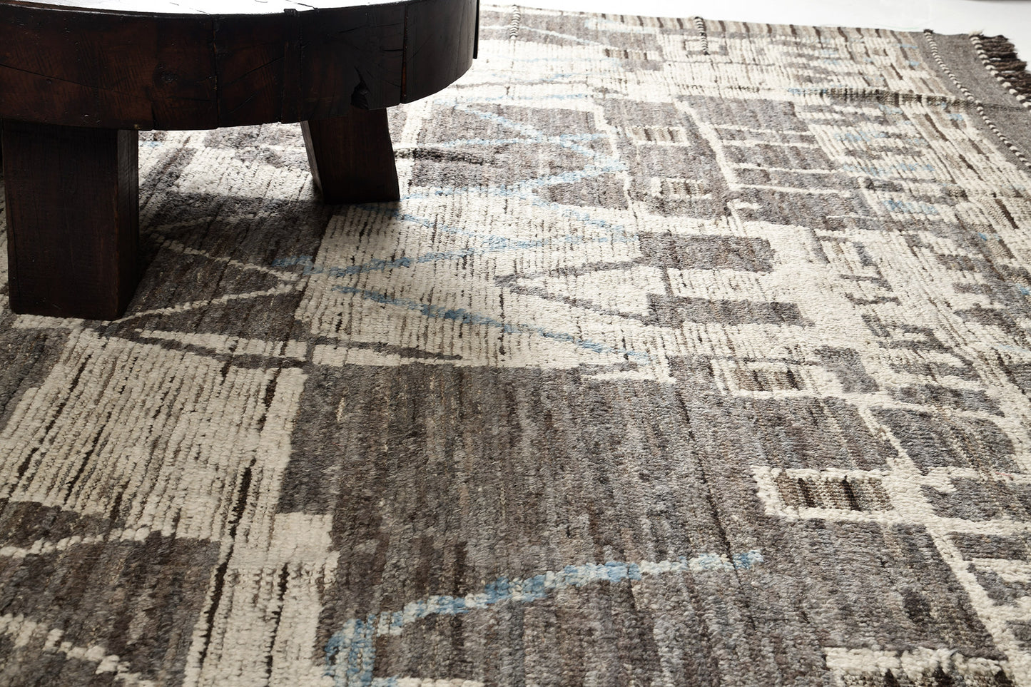 Modern Rug Image 6827 Meghighda, Atlas Collection, Seasons