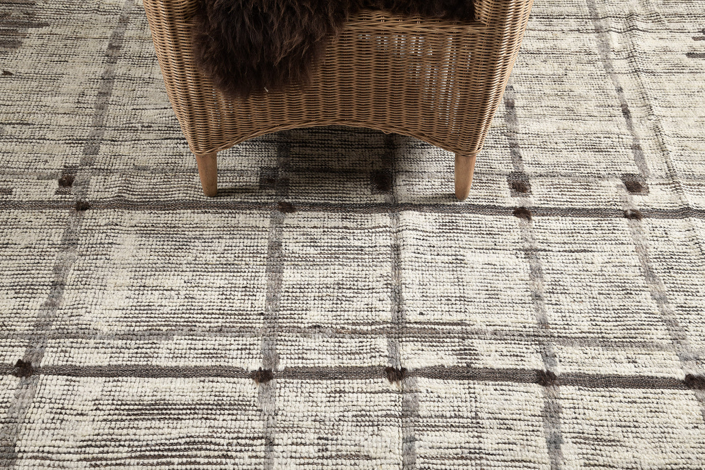 Modern Rug Image 2846 Dassin, Atlas Collection, Seasons