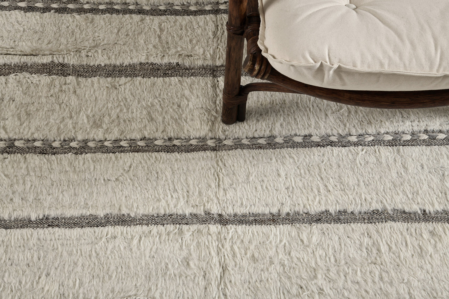 Modern Rug Image 149 Abrolhos, Haute Bohemian