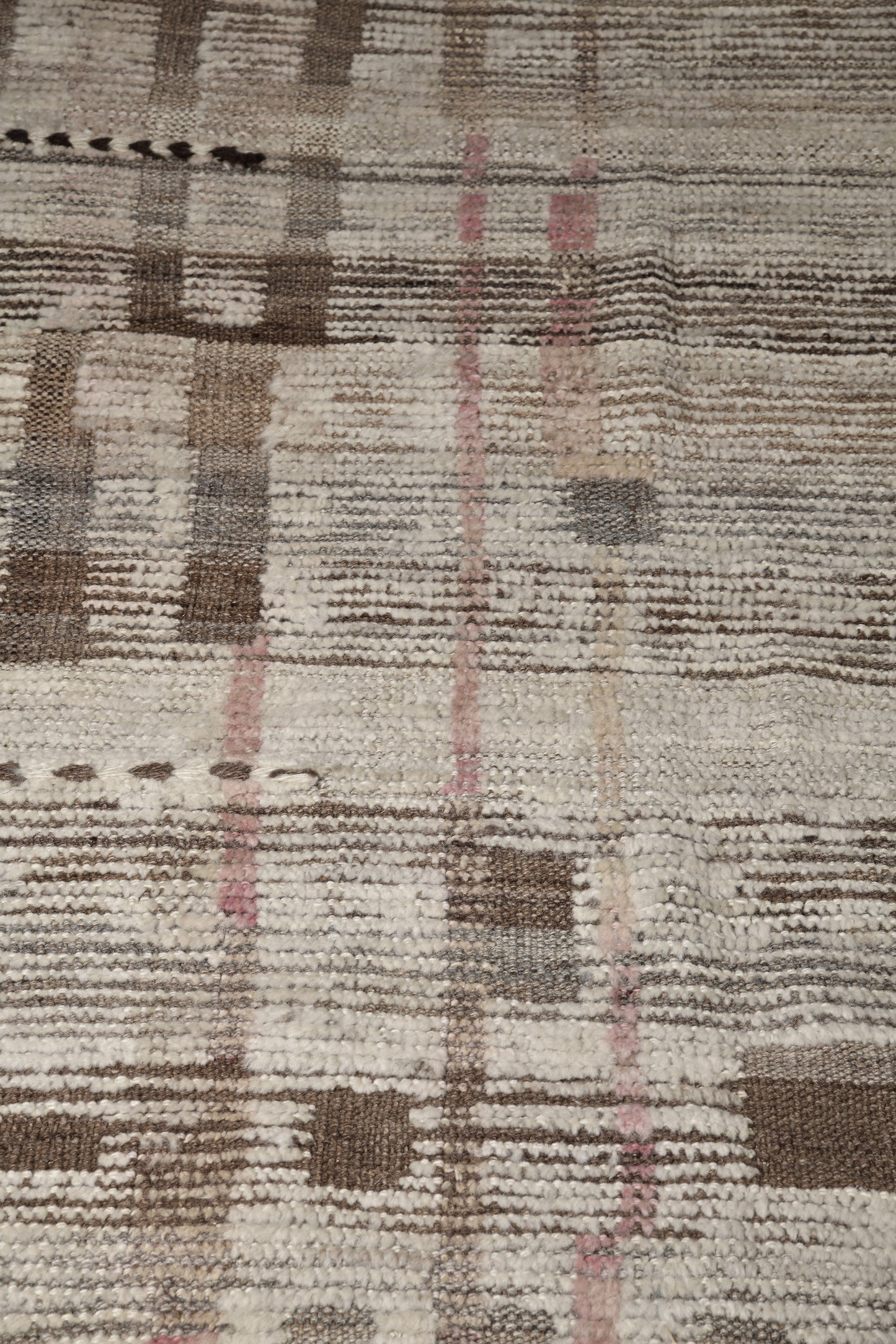Modern Rug Image 8551 Nakhla, Atlas Collection, Seasons
