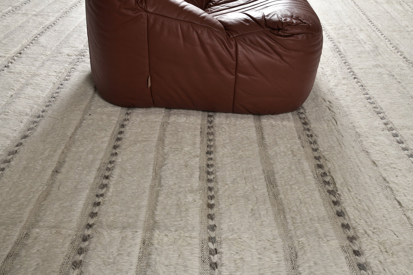 Modern Rug Image 159 Abrolhos, Haute Bohemian