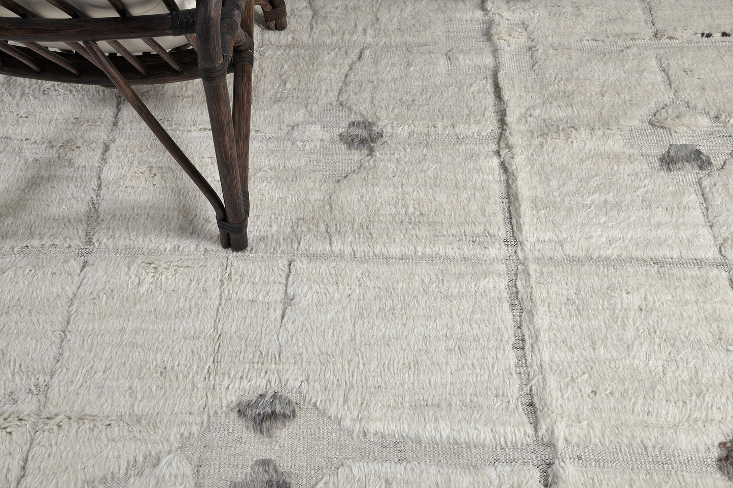 Modern Rug Image 9268 Pirouette, Kust Collection