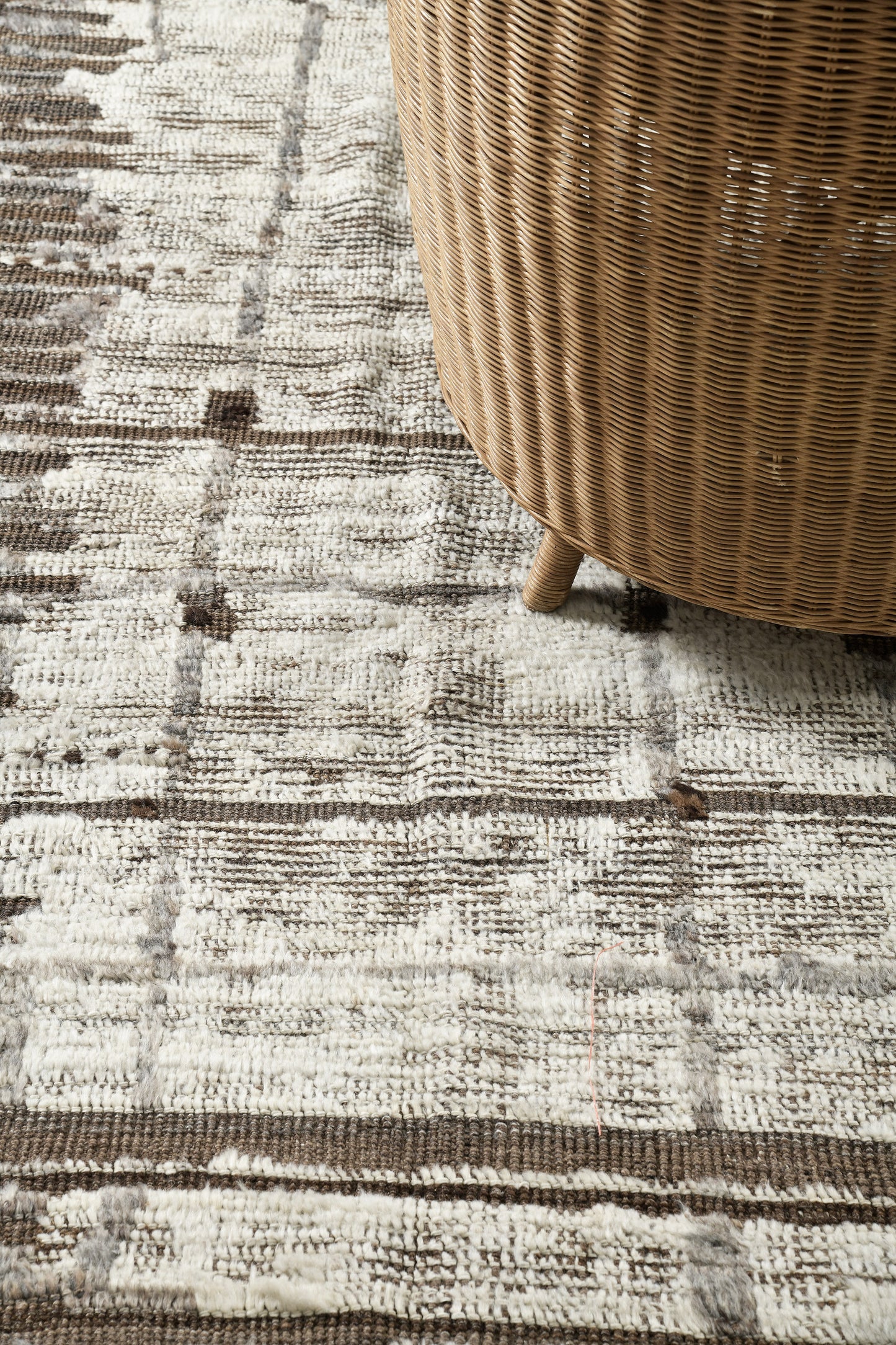 Modern Rug Image 2850 Dassin, Atlas Collection, Seasons