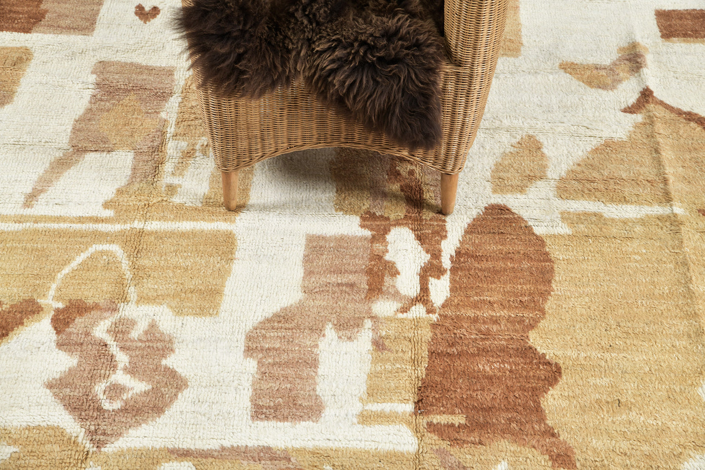 Modern Rug Image 11633 Tazzeka, Atlas Collection