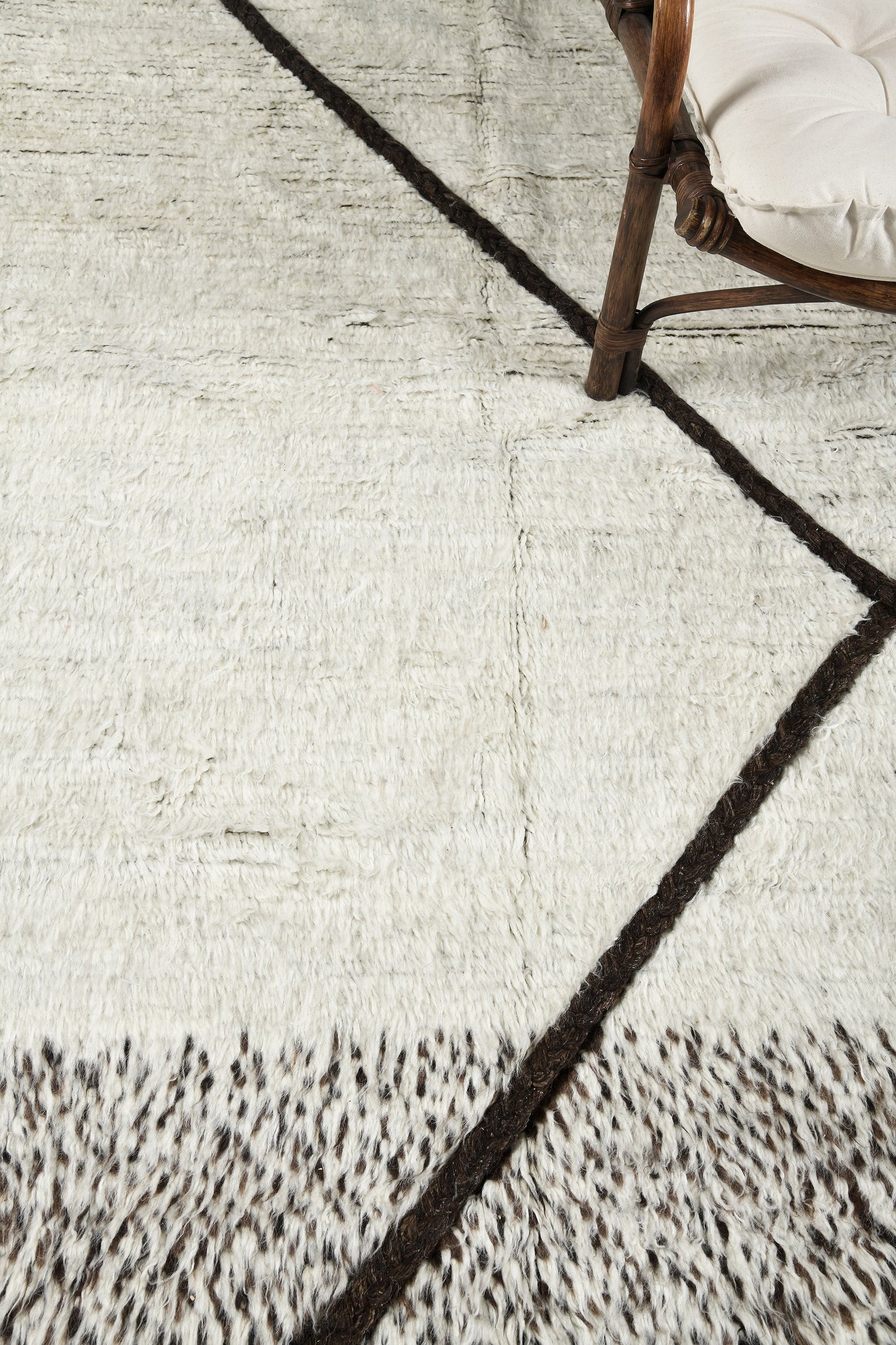 Modern Rug Image 9894 Sebta, Atlas Collection