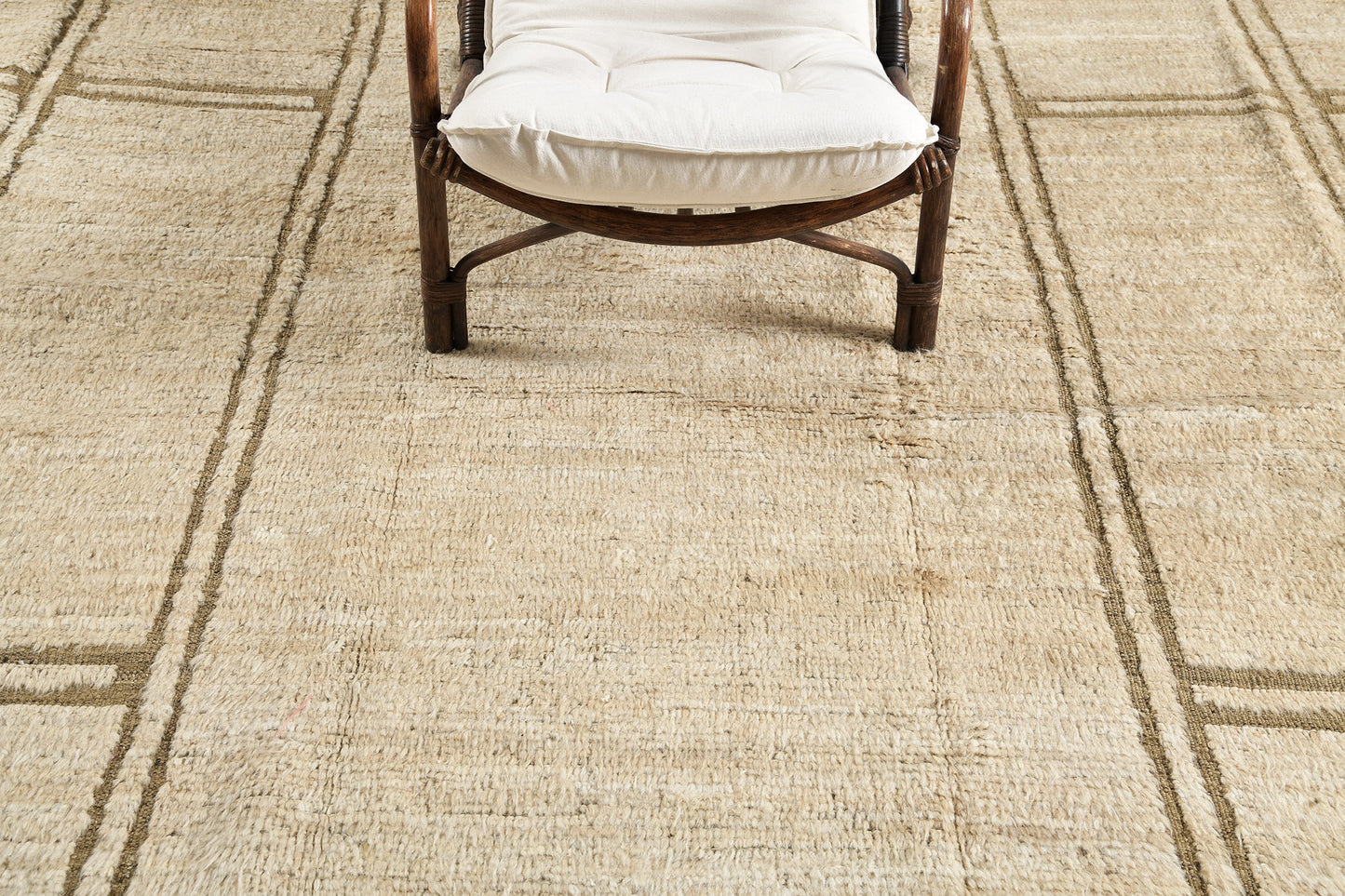 Modern Rug Image 6755 Meddur, Nomad Collection