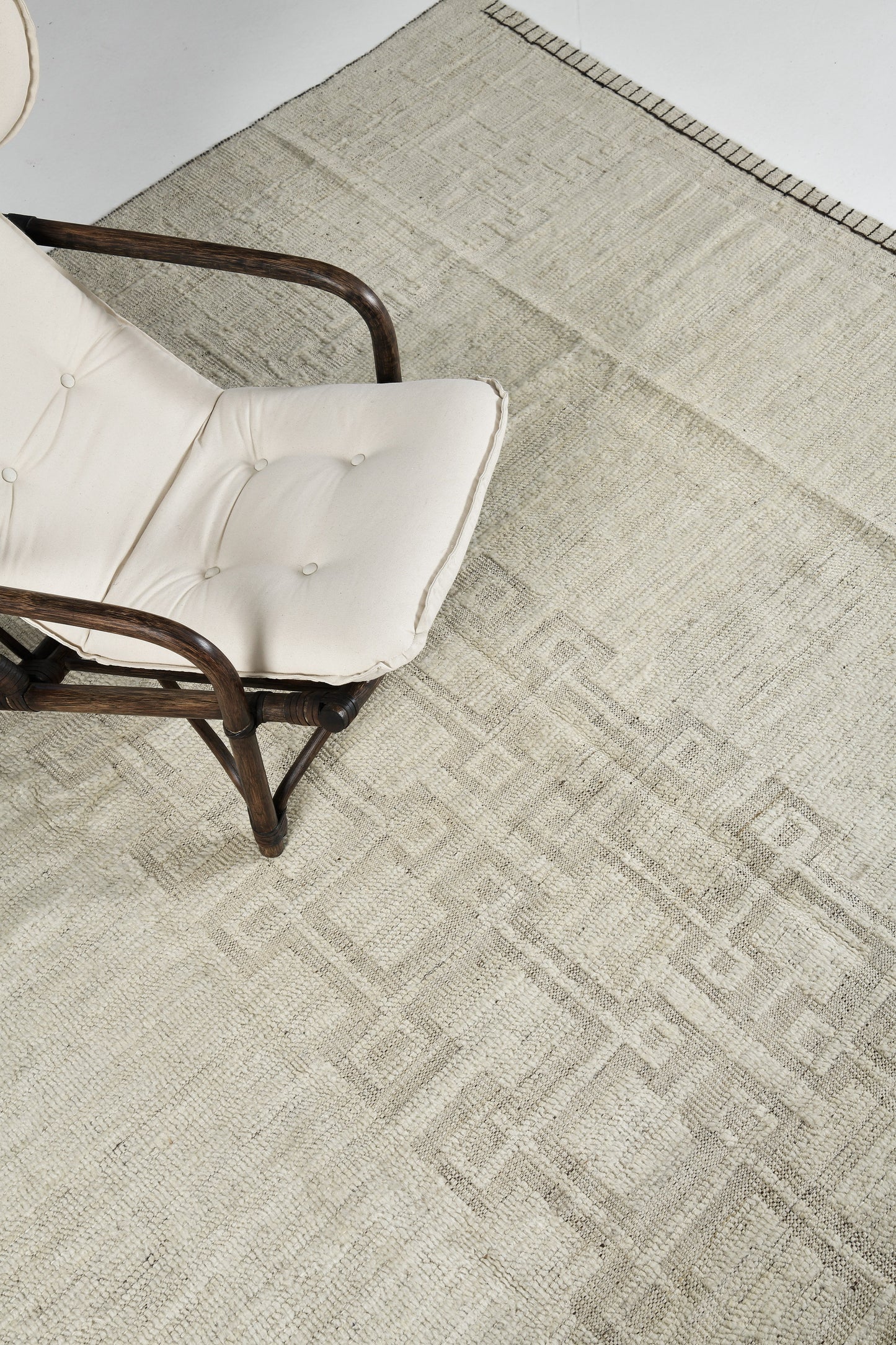 Modern Rug Image 8692 Natir, Nomad Collection