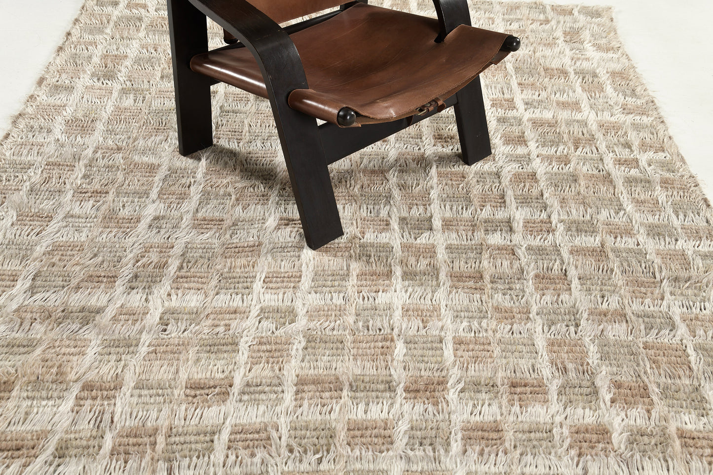 Modern Rug Image 7084 Miha, Sahara Collection