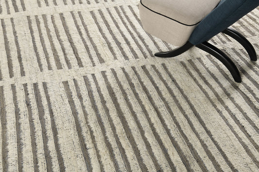 Modern Rug Image 1787 Beshabar, Haute Bohemian